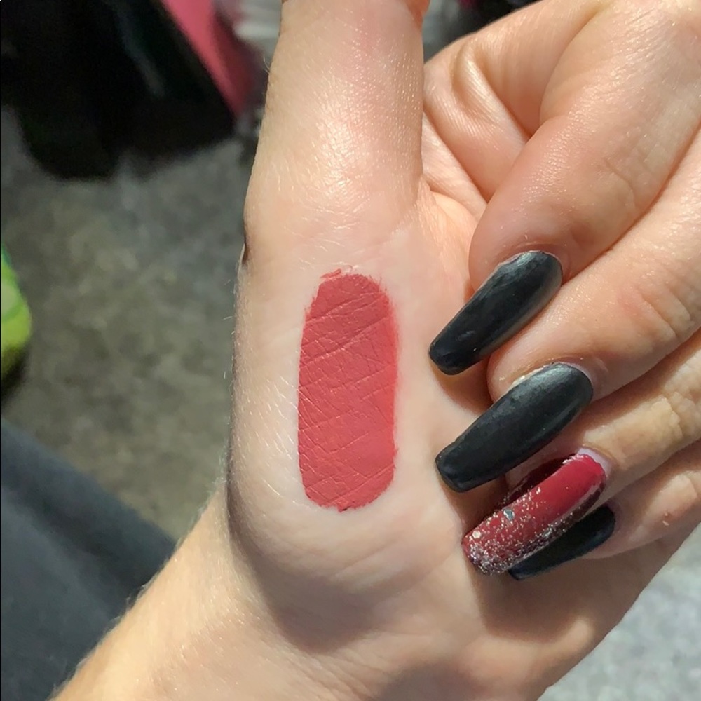 MATTE liquid lip - Picture 4 of 4